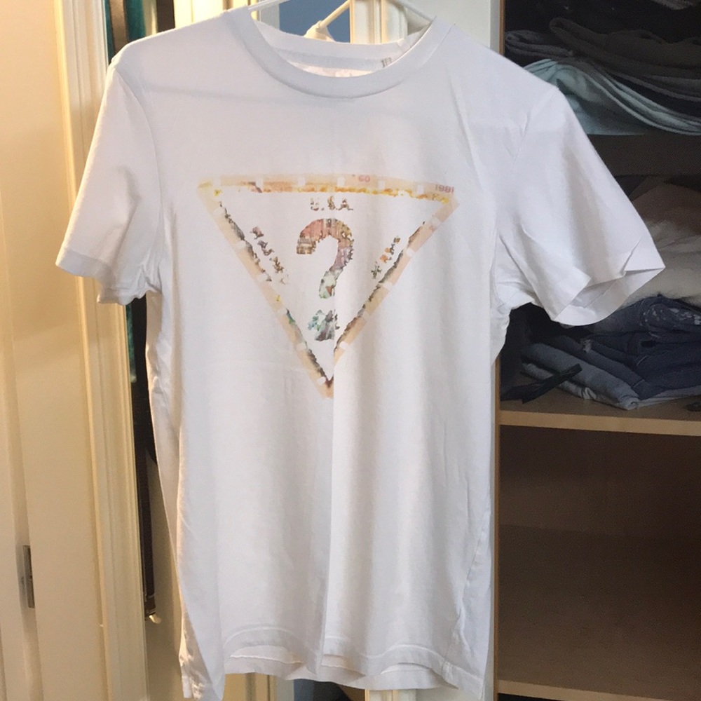 Men’s Guess T Shirt Size X Small
